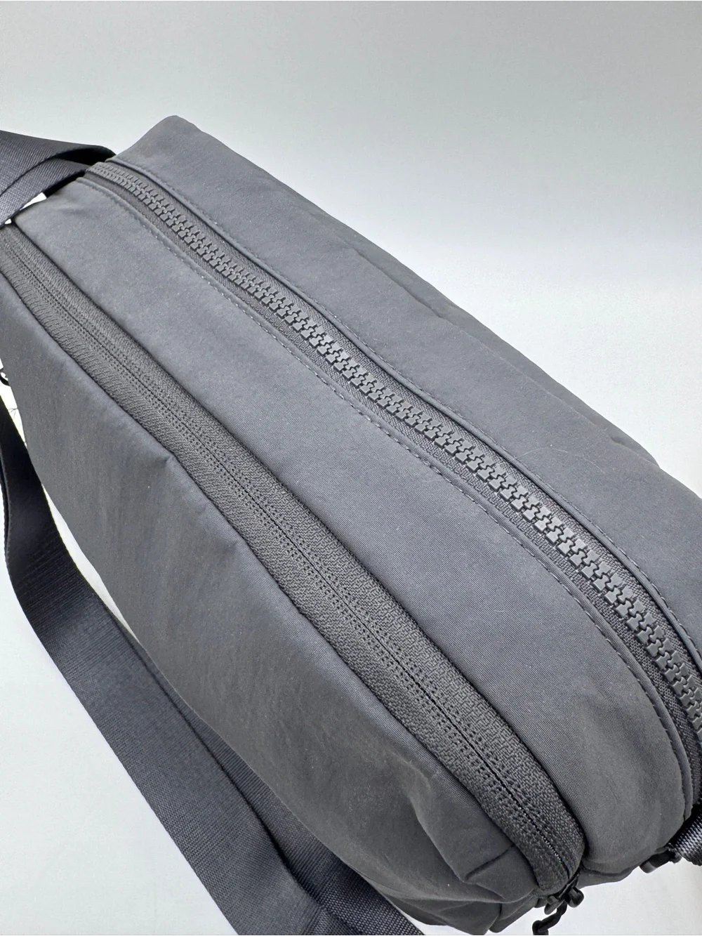 The North Face White Label CrossBody Messenger Bag Charcoal Grey Korea Exclusive